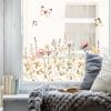 Auf dem Bild ist das Produkt: Fensterbild Feld- und Wiesenblumen wiederverwendbar pastell Blumenwiese mit Schmetterlingen Hummeln Fensterdekoration zum Preis von €13.9 abgebildet.