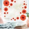 Auf dem Bild ist das Produkt: Fensterbild Gerbera wiederverwendbar pastell Blumen bunt florale Fensterdekoration zum Preis von €13.90 abgebildet.