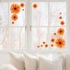 Auf dem Bild ist das Produkt: Fensterbild Gerbera wiederverwendbar pastell Blumen bunt florale Fensterdekoration zum Preis von €13.90 abgebildet.
