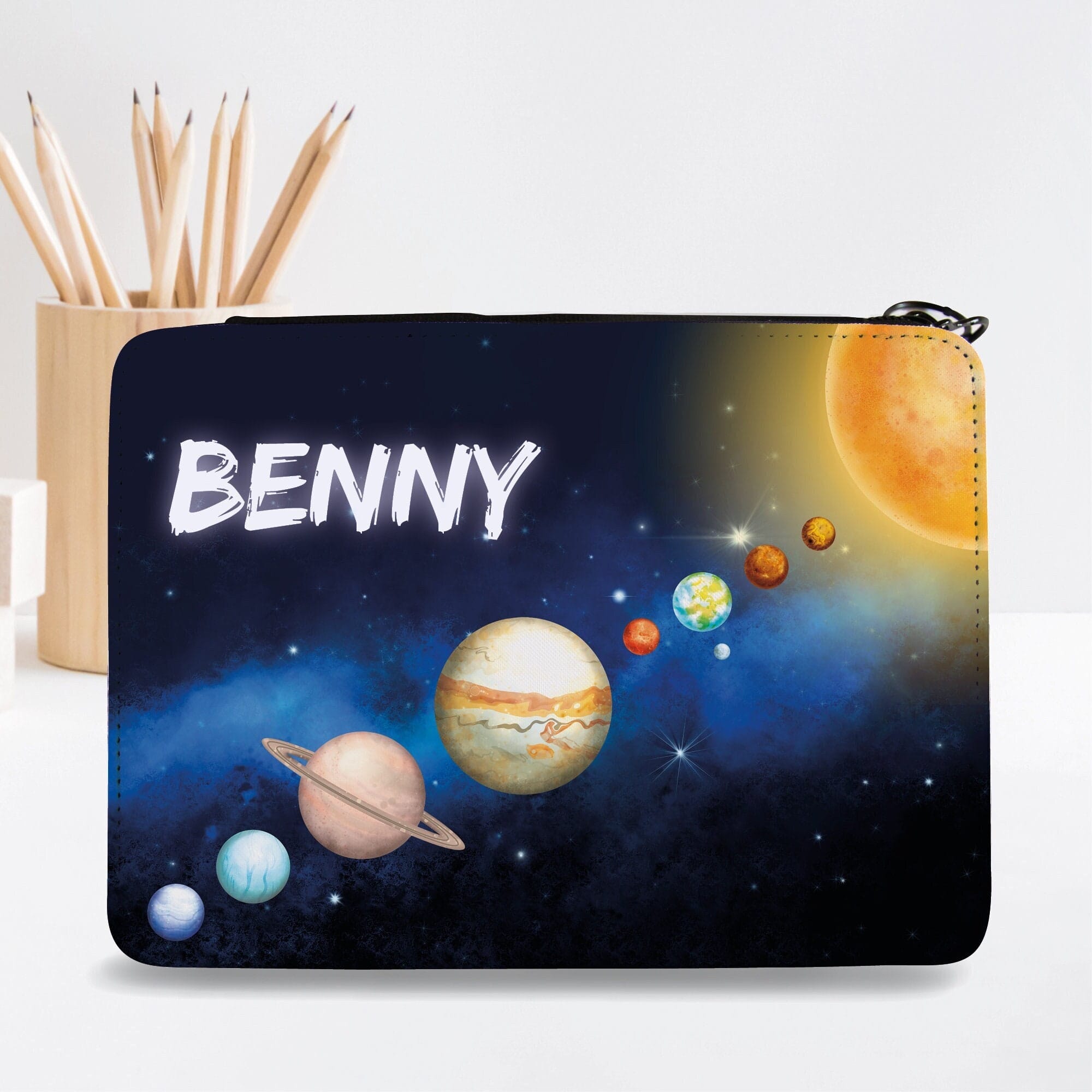 Gefüllte Federtasche Federmäppchen Sonnensystem personalisiert Wunschname Schulanfang Schule Einschulungsgeschenk